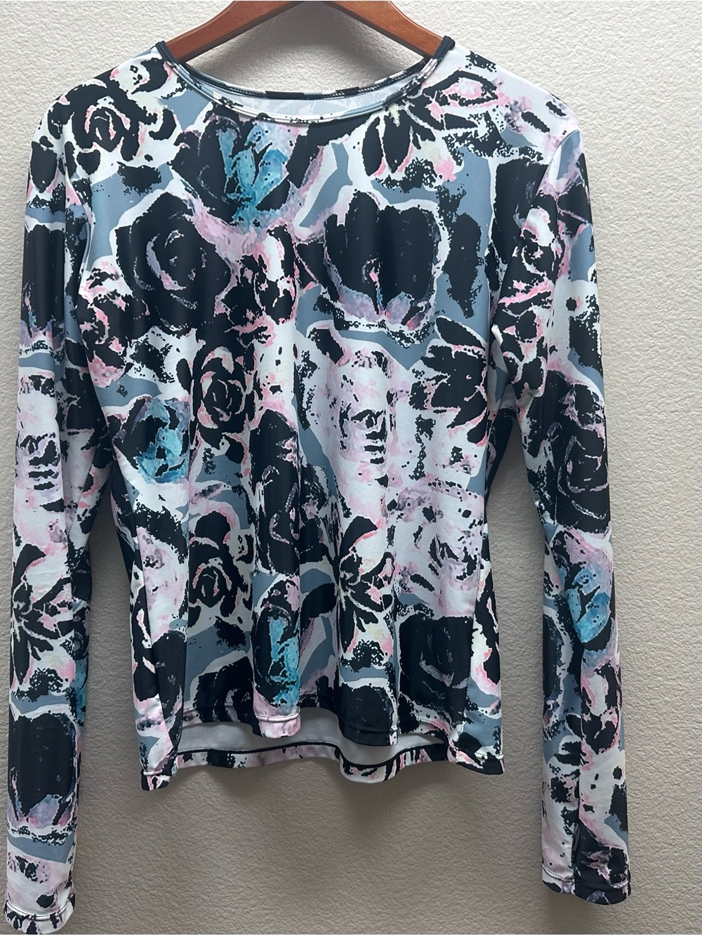 Mott 50 Rashguard - Pastel Pink, Blue & Black - Picture 4 of 5
